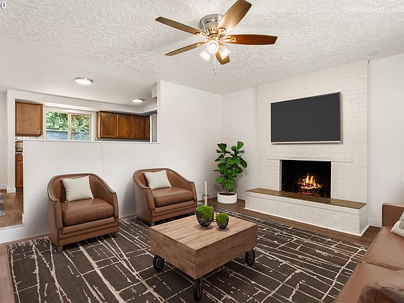 4th image of 4517 NE 26th Ave
