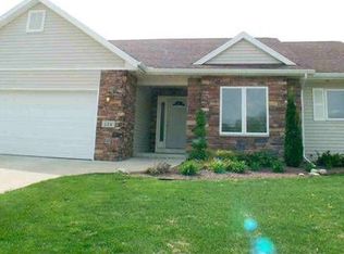 124 Paradise Cir, Deforest, WI 53532