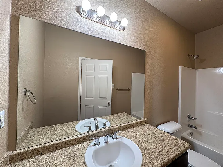 7108 Cameron Park Rd — Photo 9