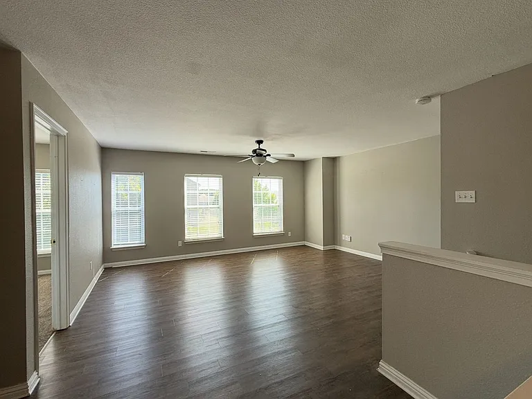 420 Smokey Hill Rd — Photo 16