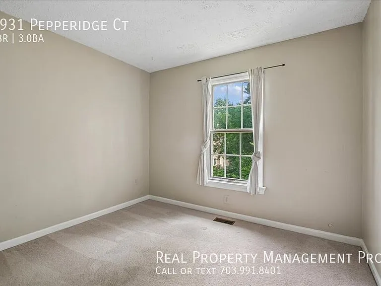 3931 Pepperidge Ct — Photo 13