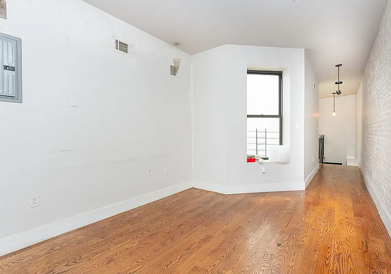 102 Rogers Ave #4 — Photo 6