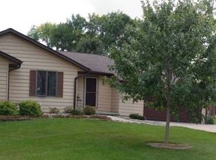 217 Hilltop Rd SW, Swisher, IA 52338