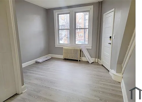 2 bed, 1100 sqft, $1,600 — Photo 3