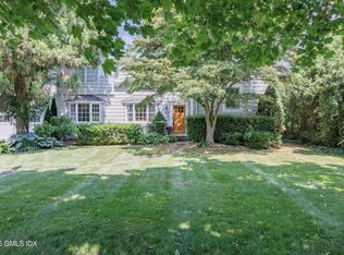 147 Shore Rd, Old Greenwich, CT 06870