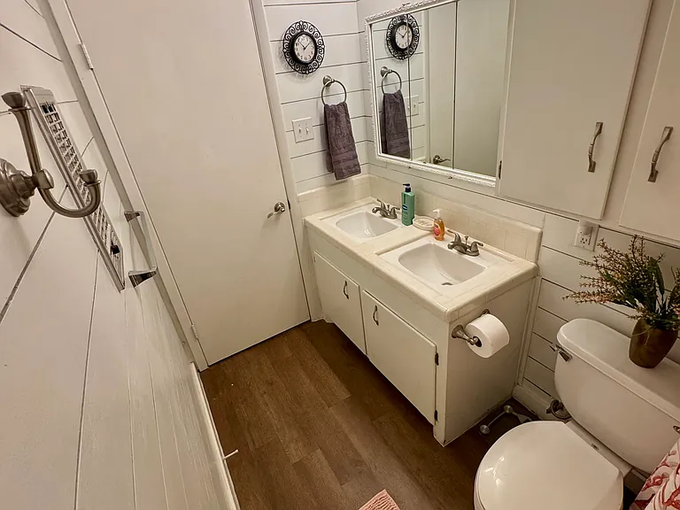 3242 Melinda Ln — Photo 19
