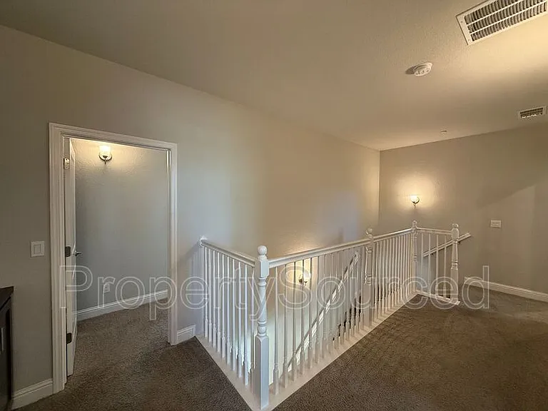 948 Posey St — Photo 24