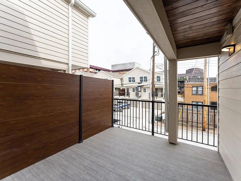 Plaza Townhomes — Photo 13