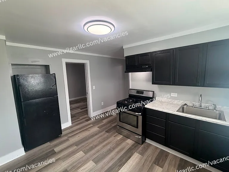 3828 Alder St — Photo 4