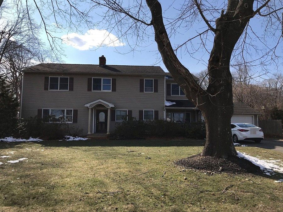 2083 Wading River Manor Rd, Wading River, NY 11792 Zillow