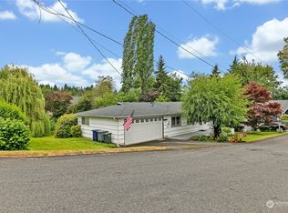 1618 8th St SW, Puyallup, WA 98371