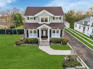 7 Ocean Ave, Blue Point, NY 11715