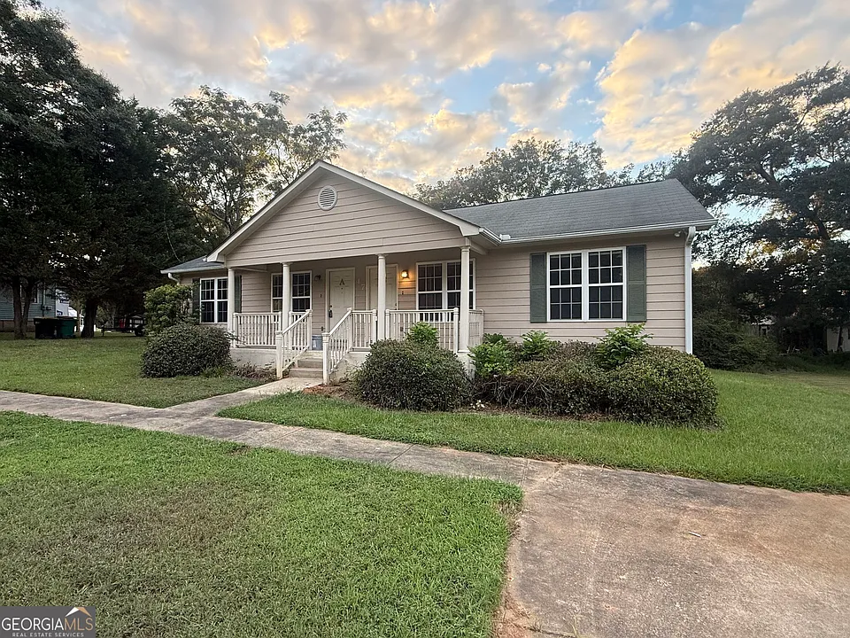 47B Ensign Rd