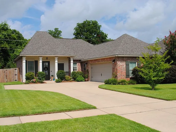 648 Alder Ln, Bossier City, LA 71111