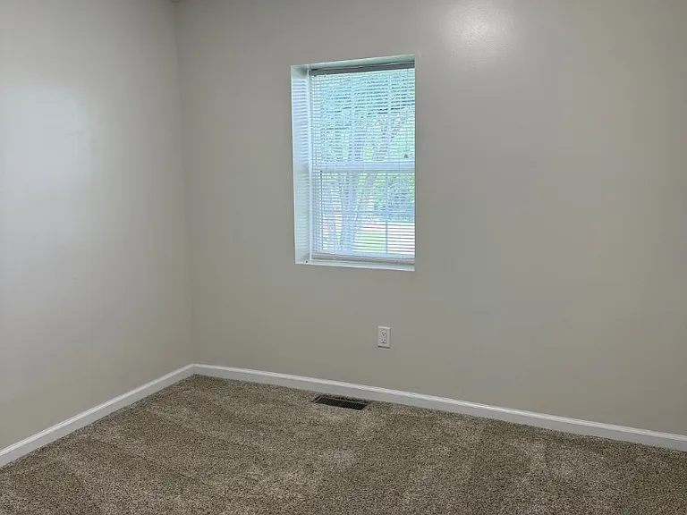 Unit Photo