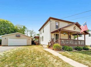 543 Chestnut St, Neenah, WI 54956