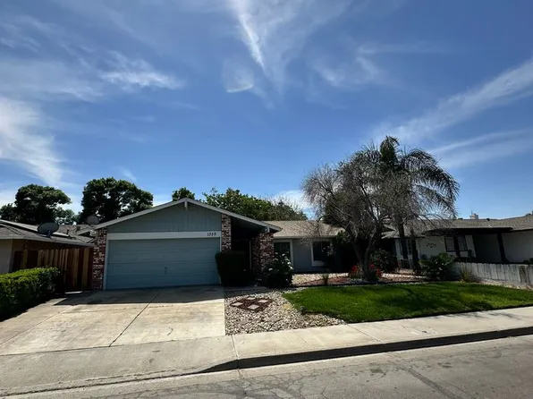 1359 Dove St, Los Banos, CA 93635