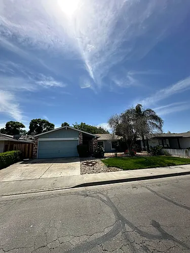 1359 Dove St Photo 1