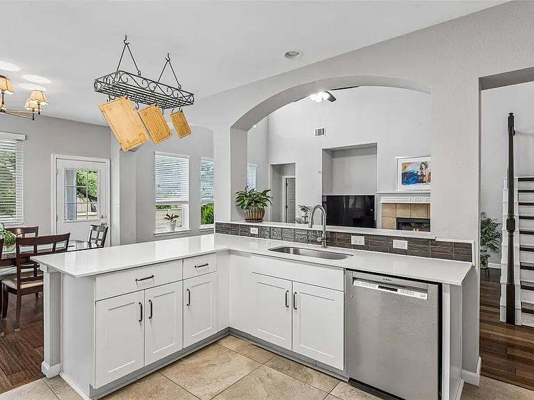 1705 Chula Vista Dr — Photo 11