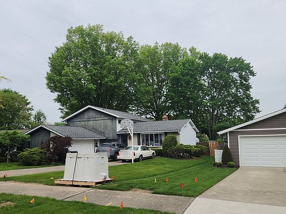 2nd image of 13700 Delaware Dr