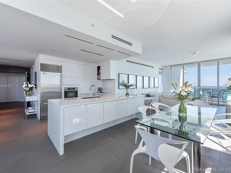 1st image of 900 Biscayne Blvd APT 4701