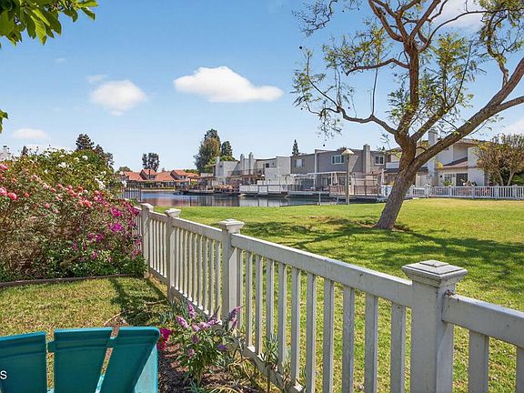 2nd image of 1610 Edgewater Ln