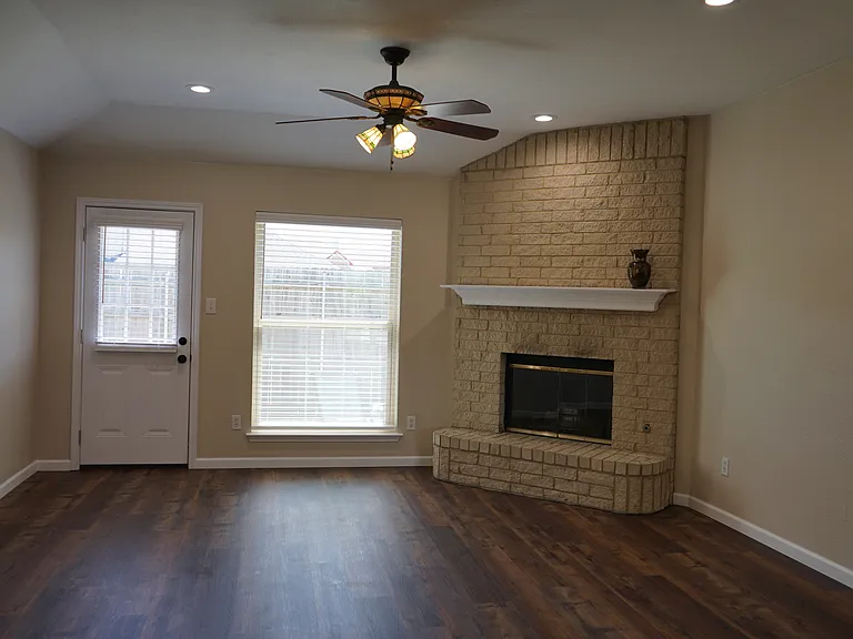 6322 Woolwich Dr — Photo 10