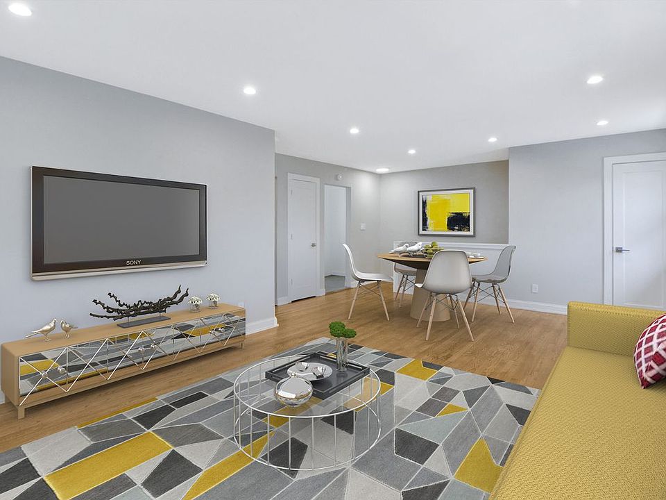 1st image of 26808 81st Ave #2