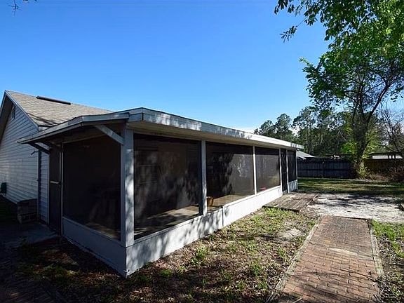 4th image of 3008 Yorkshire Dr