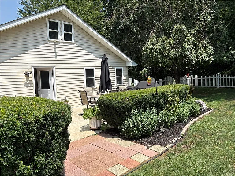 2404 Northwood Ave — Photo 17