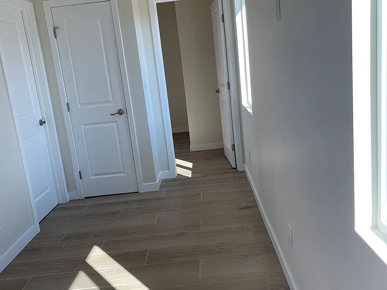 1005 Neptune Dr — Photo 14