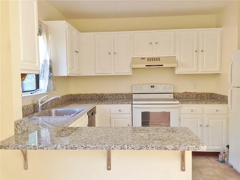 60 Lawn Ave #24 — Photo 2