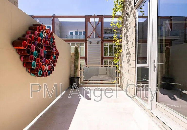 3450 Cahuenga Blvd W #607 — Photo 17