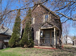 18 Chestnut St, Gardiner, ME 04345