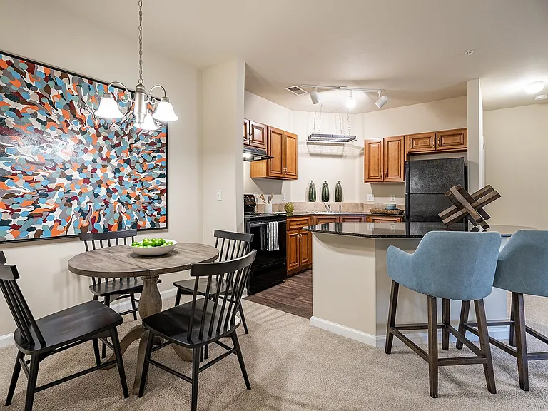 Woodland Trail Apartments — Photo 6