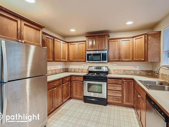 3rd image of 8522 130th St E