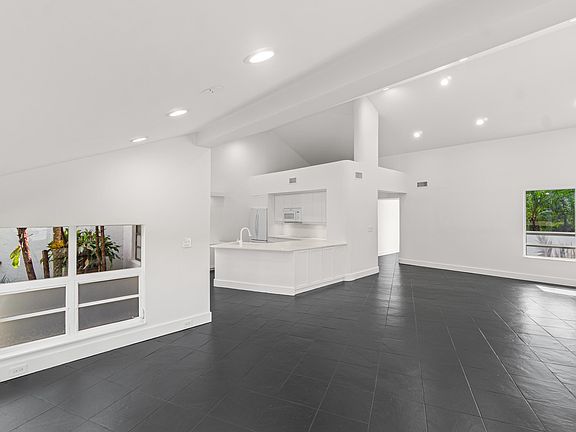 5th image of 900 Greensward Lane #114-g