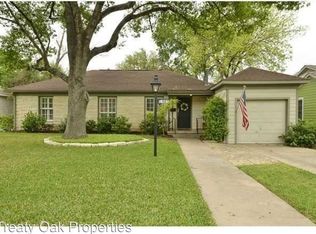 1905 W 33rd St, Austin, TX 78703