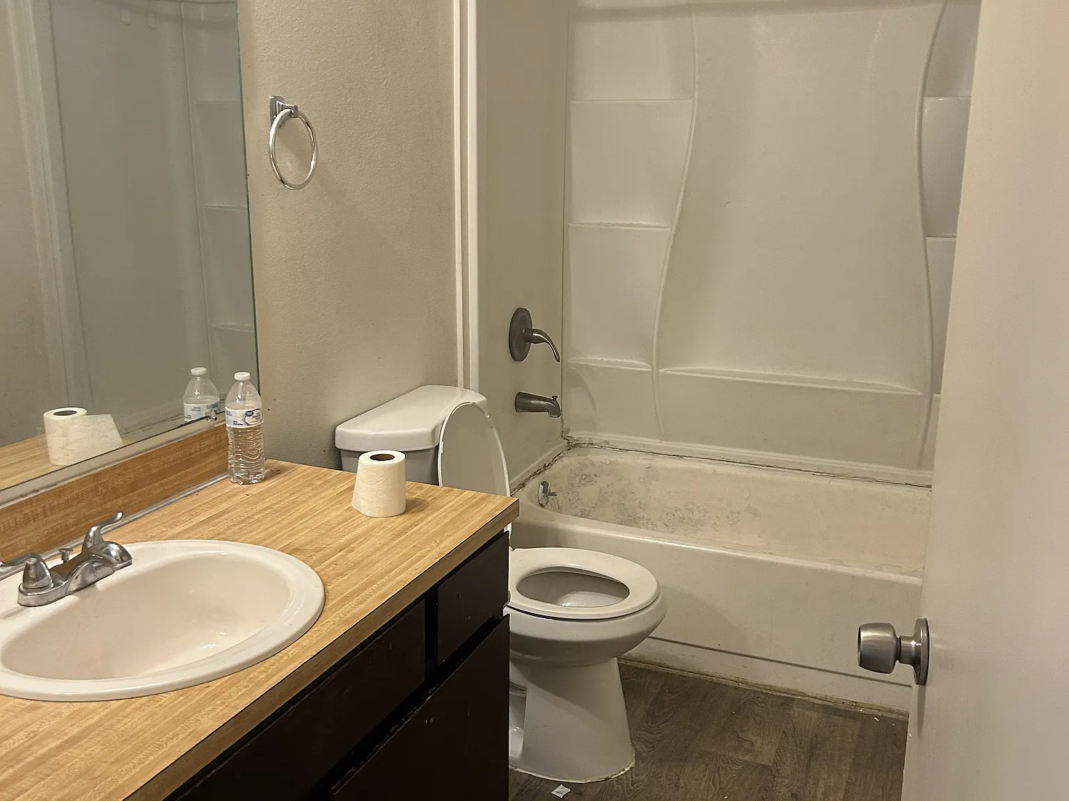 3 bed, 1170 sqft, $1,400 — Photo 4