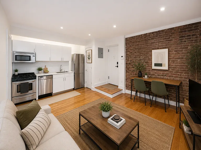 535 Hudson St #3E — Photo 1