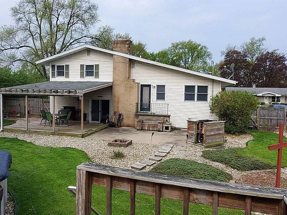 5th image of 234 Larson Ave