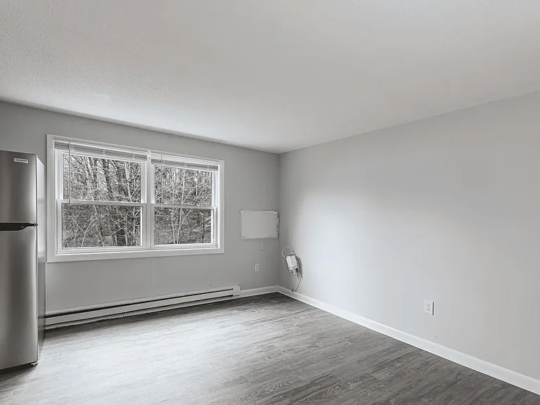 Cliffside Apartments — Photo 18