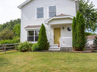 9198 Riverside Dr, Brighton, MI 48116