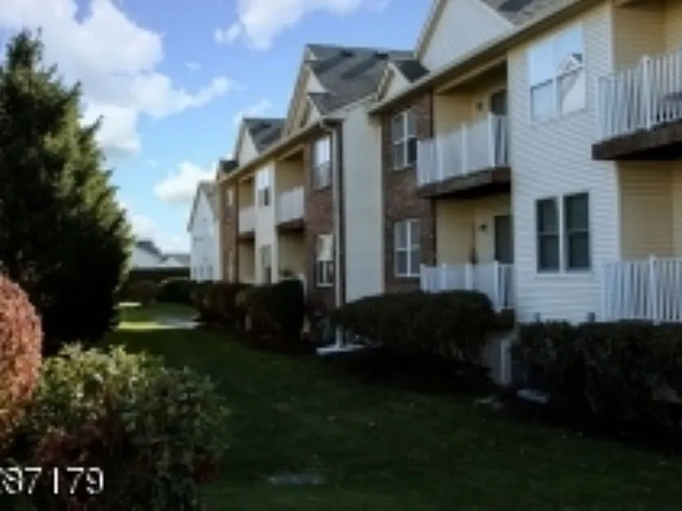 22 Frankie Ln — Photo 24