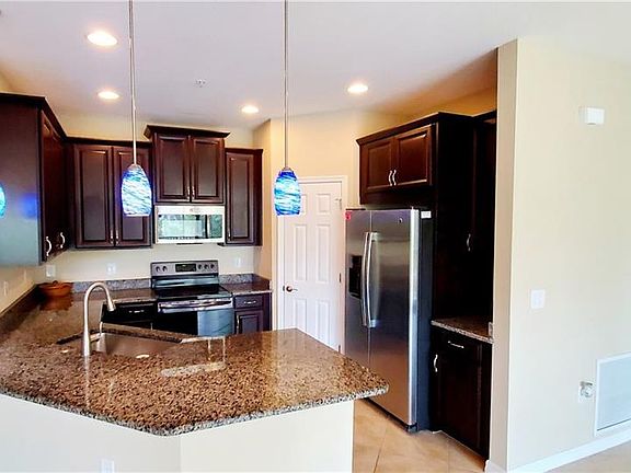 5th image of 4213 Expedition Way #4213