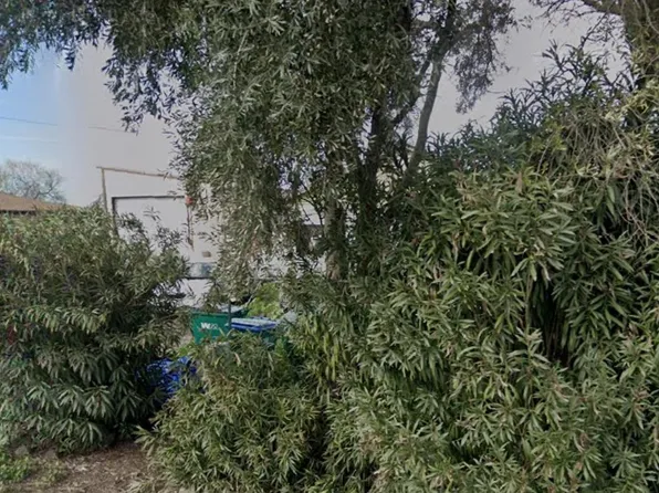9827 S Lockhart Rd, French Camp, CA 95231