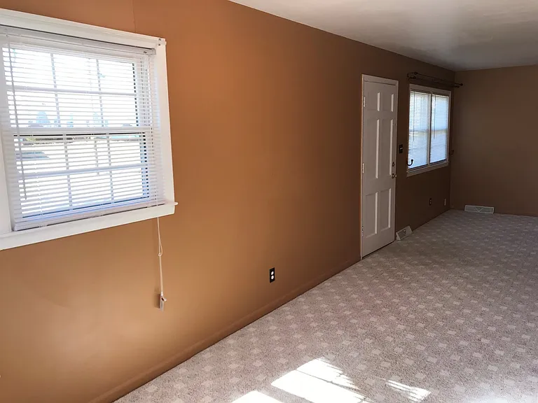 105 Beechwood Avenue Duplex — Photo 6