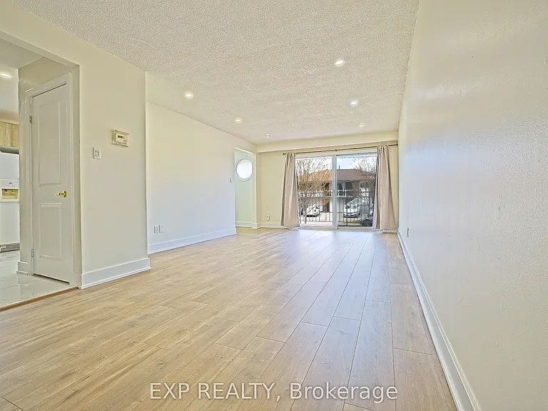 4 Fallway Rd #UPPER — Photo 7