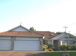 10290 SW Fulton Dr, Tualatin, OR 97062