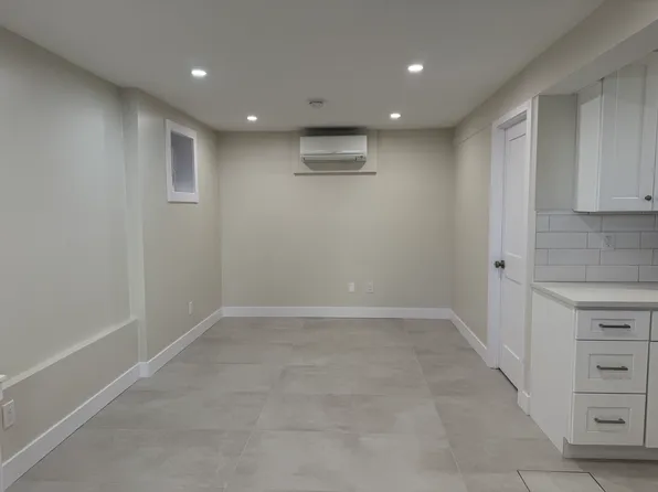 290 Clifton Ave #5, Staten Island, NY 10305